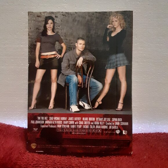 One Tree Hill – Season 2 – (DVD) - Picture 4 of 11